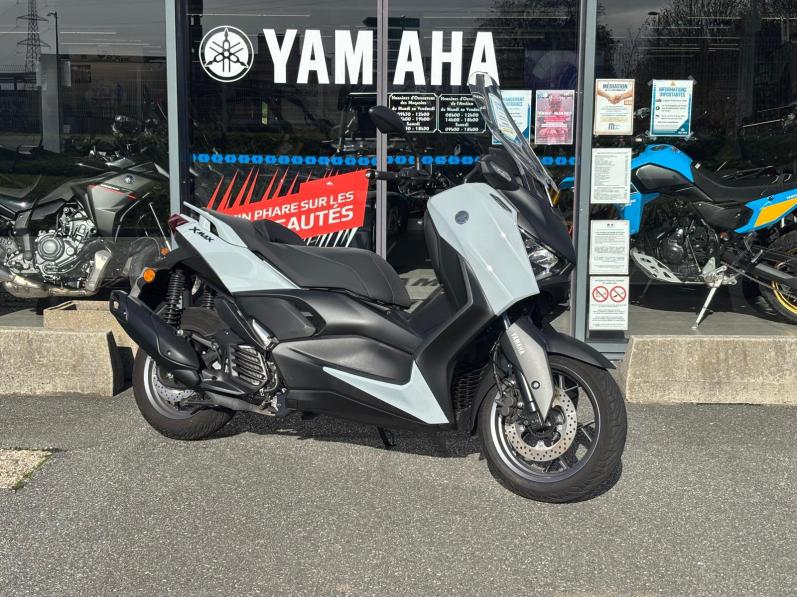 YAMAHA XMAX 125 TECHMAX + 