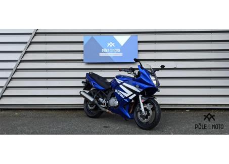 SUZUKI GSF 500